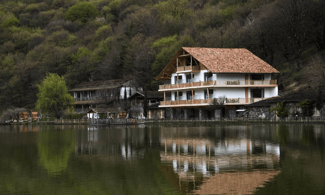 lopota lake